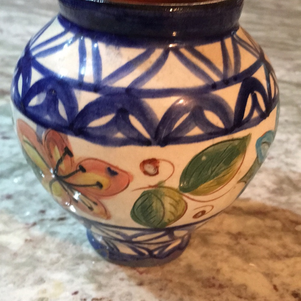 Hand painted pottery - Picture 2 of 3